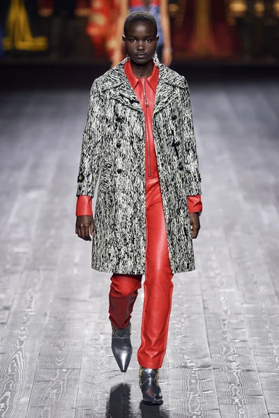 Look 21